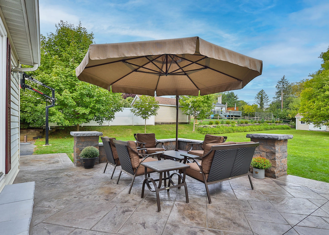 Finished Byrd Avenue patio seating area by ASRE